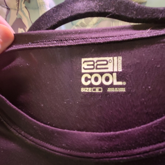 32 Degrees Black Medium T-Shirt (3 Shirts Total) - Picture 2 of 9